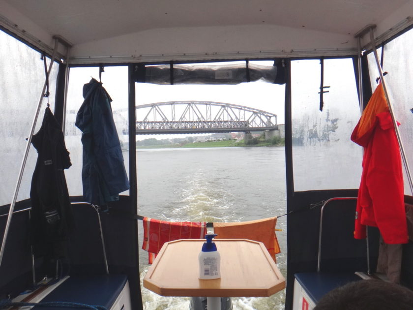 Na pokładzie hausbota