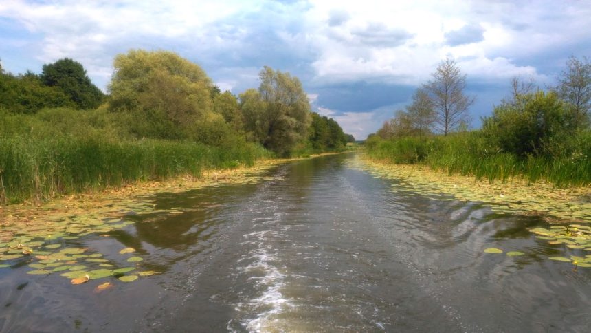 Kanał Oberlandzki z pokładu hausbota