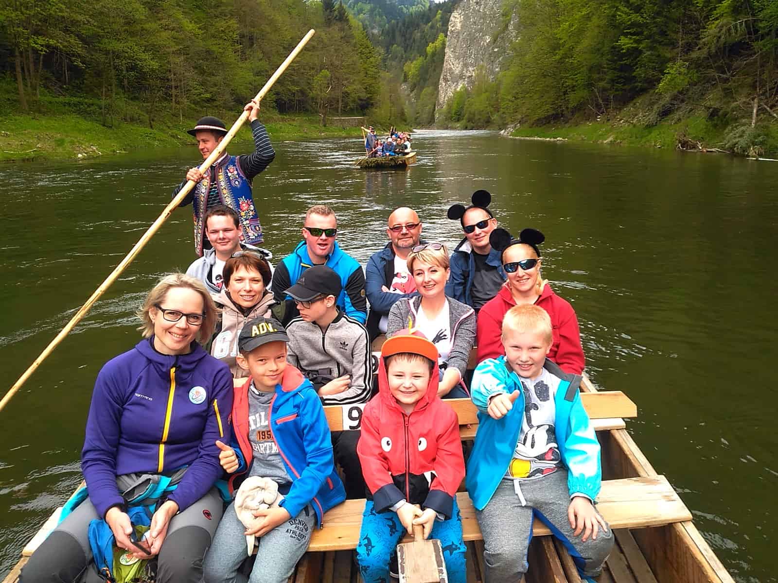 Turystyczna Rodzinka na spływie Dunajcem